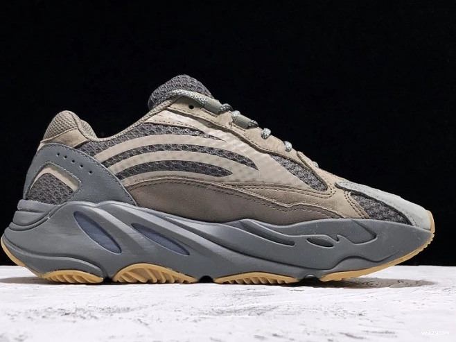 Adidas Geode v2 EG6860 700 Boost Yeezy 0812
